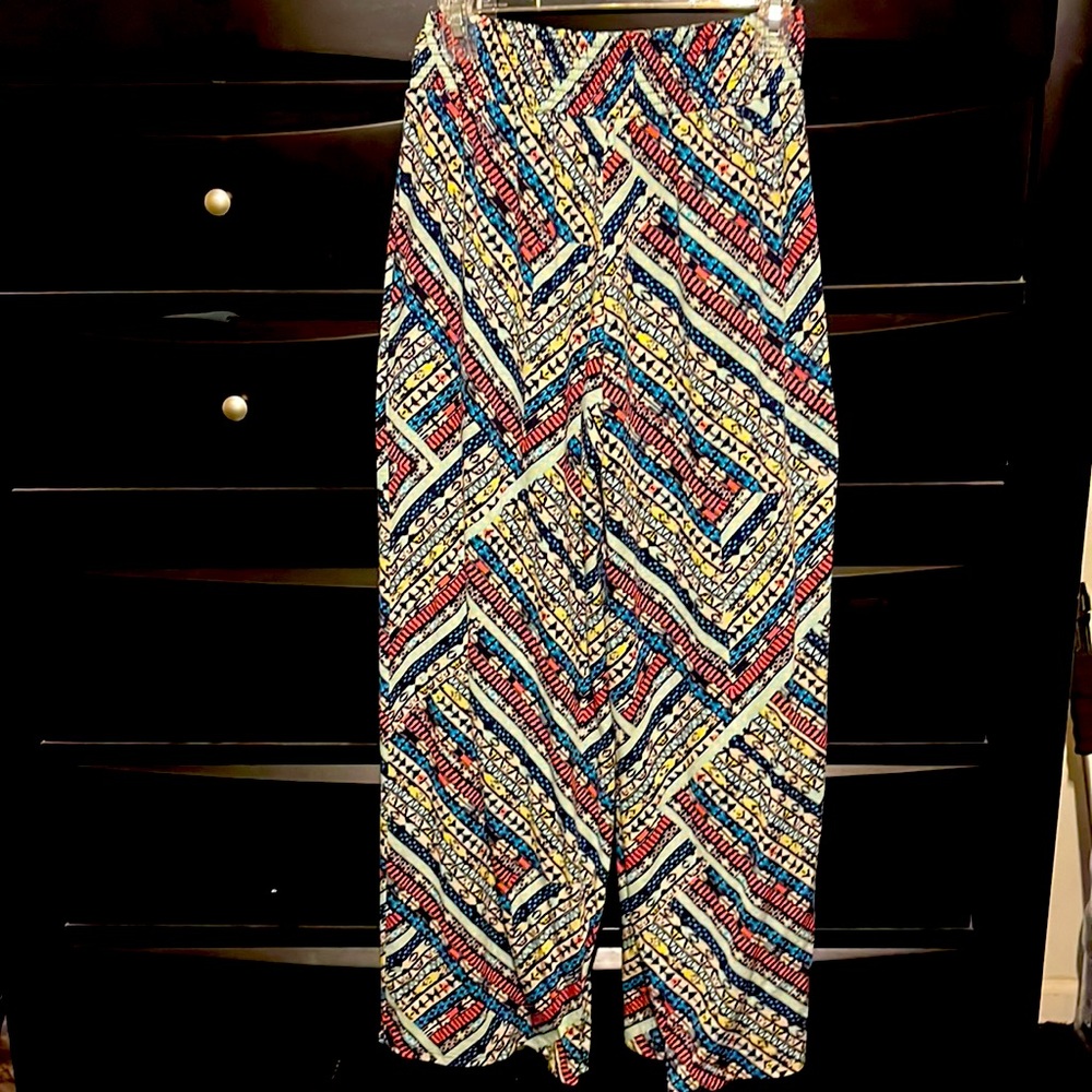 Super cute wide leg pants